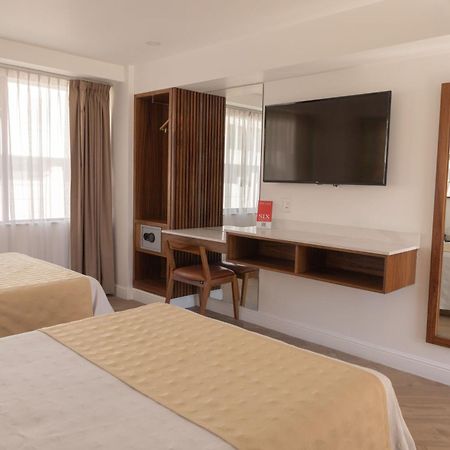 Six Hotel Guadalajara Degollado Extérieur photo