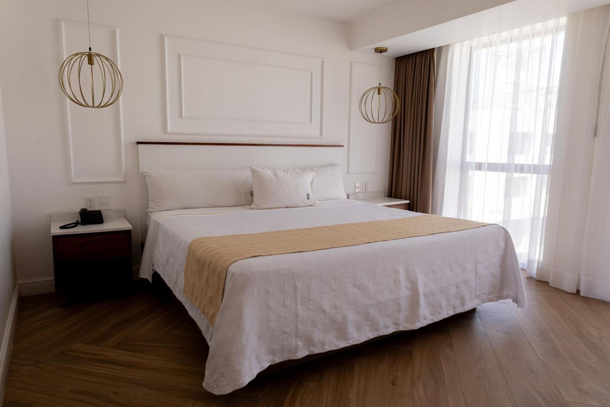 Six Hotel Guadalajara Degollado Extérieur photo