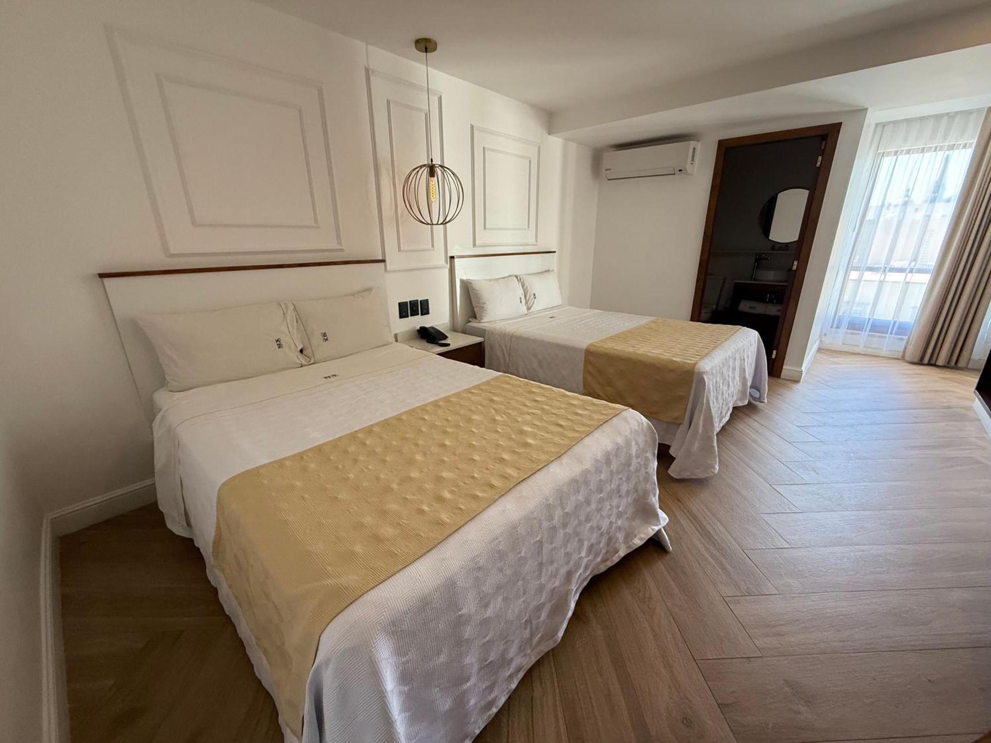 Six Hotel Guadalajara Degollado Extérieur photo